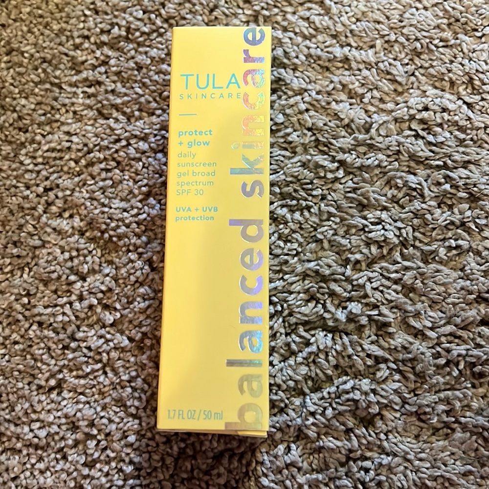 NWT TULA Skincare Protect & Glow SPF 30
